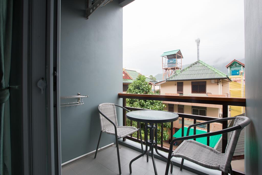 Chusri Hotel Patong Kamer foto