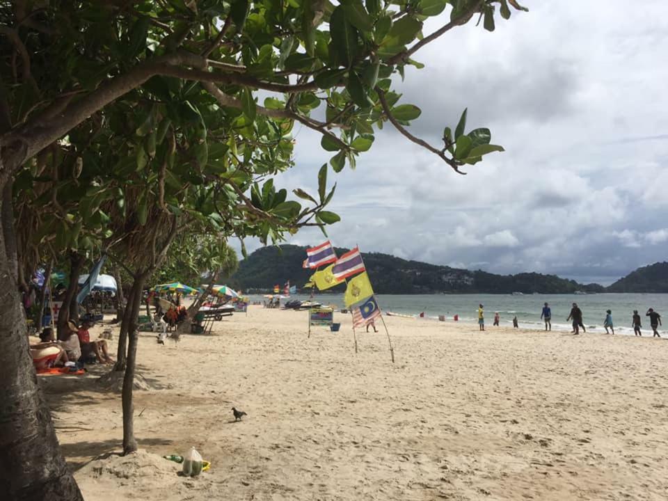 Chusri Hotel Patong Buitenkant foto