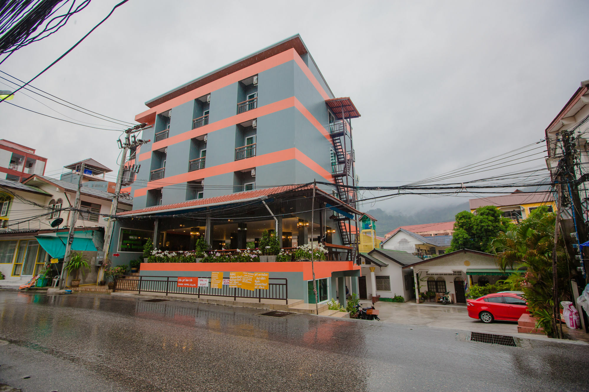 Chusri Hotel Patong Buitenkant foto
