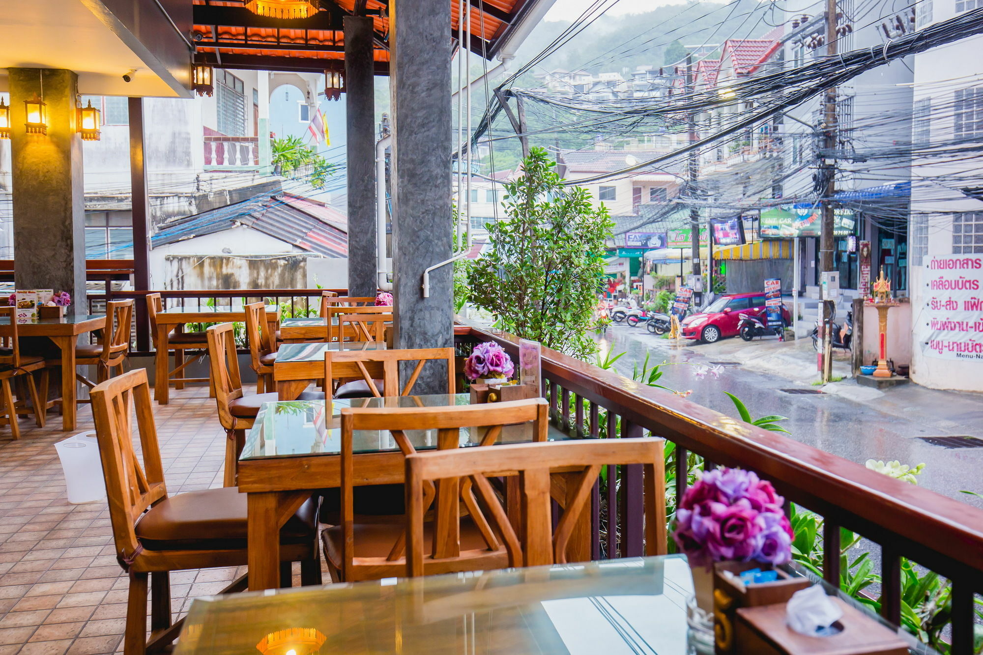 Chusri Hotel Patong Buitenkant foto